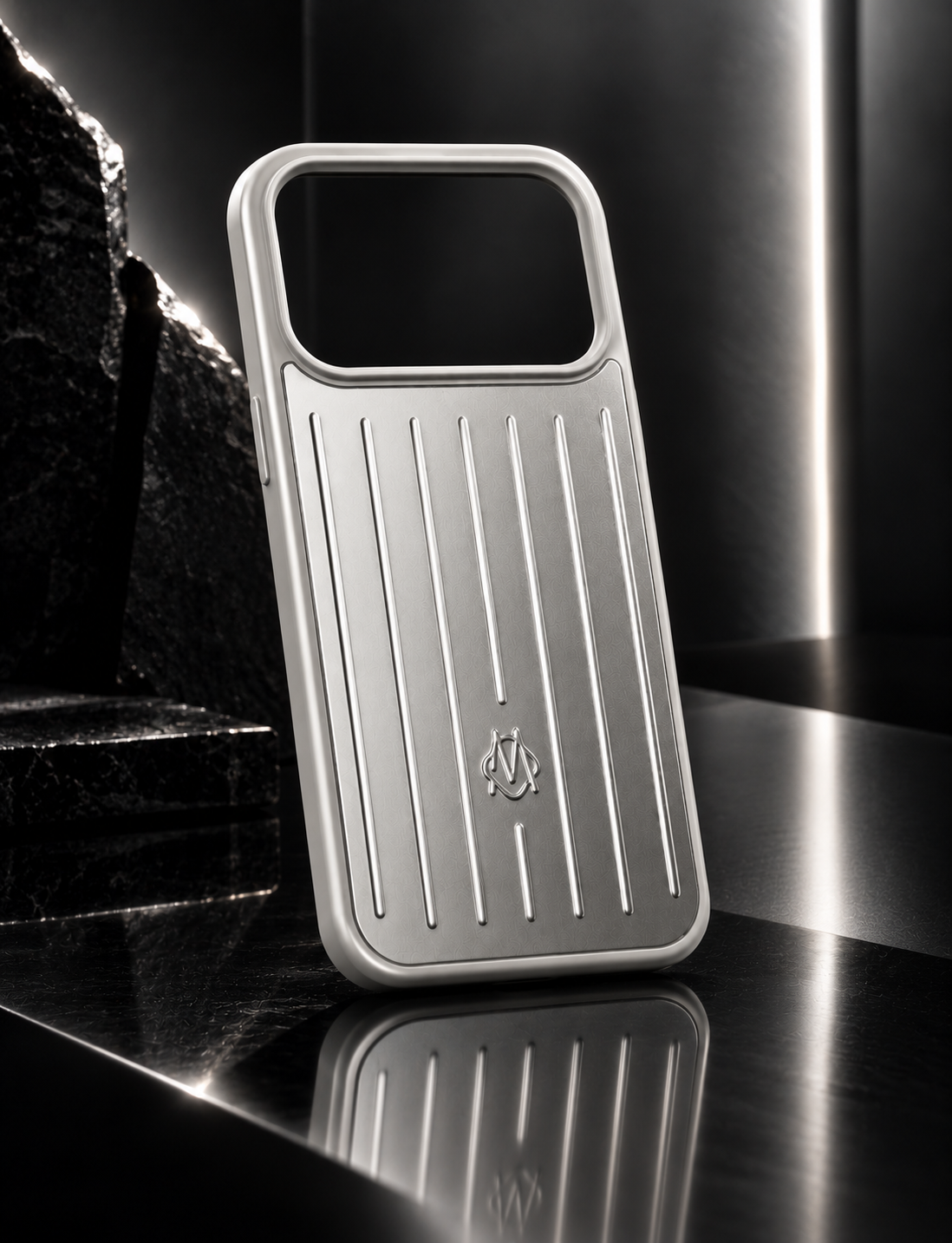 Luxury Silver Aluminum Case for iPhone 17 Pro – RIMOWA Style Phone Cover
