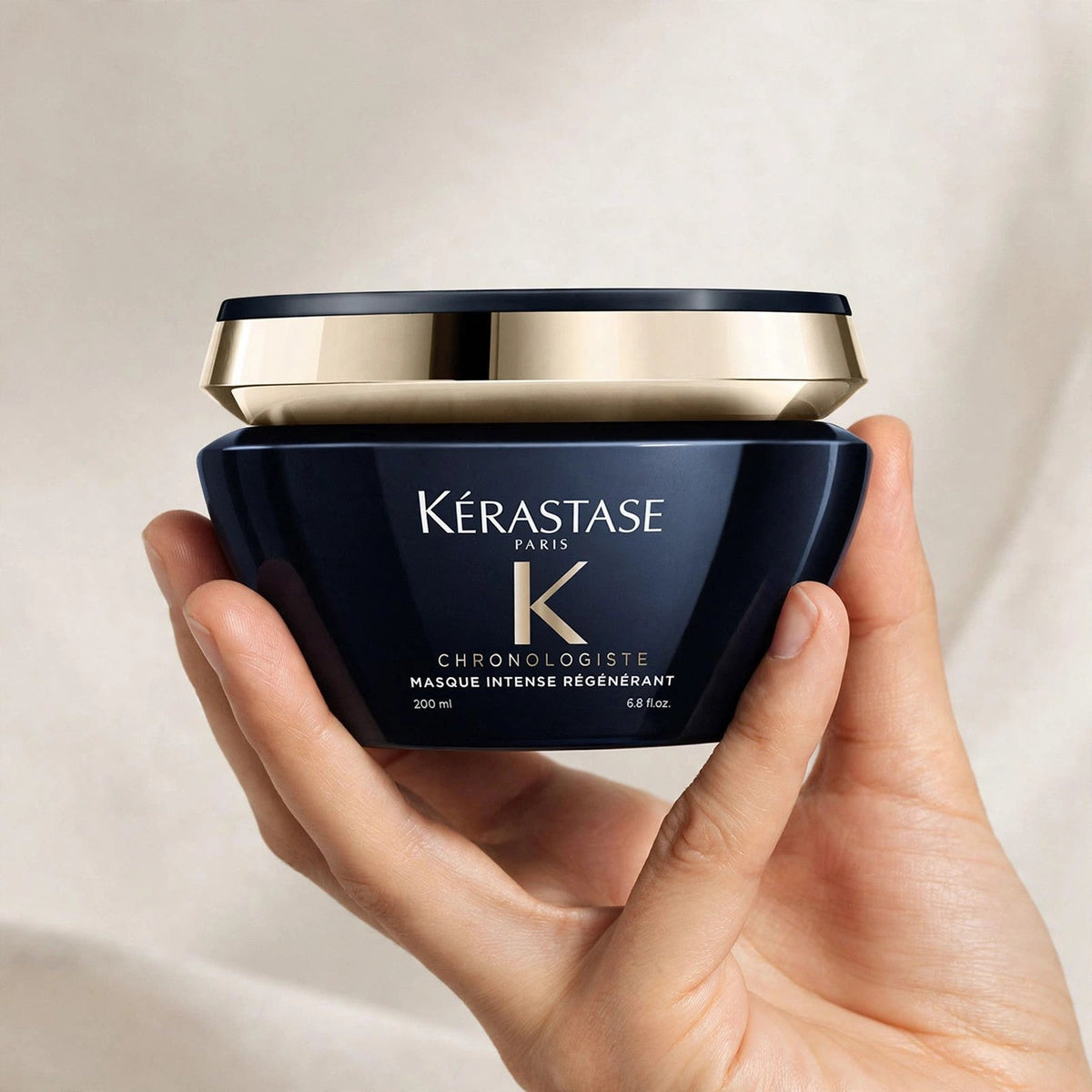 Kérastase Chronologiste Masque Intense Régénérant – 200ml/6.8oz — lifestyle photo