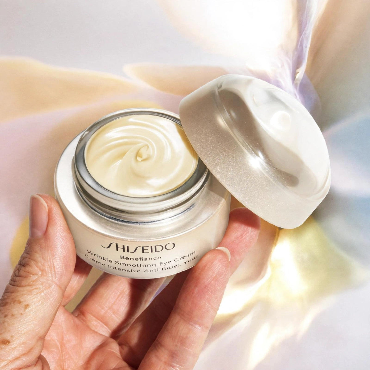Shiseido Benefiance Wrinkle Smoothing Eye Cream – 15ml/0.51oz — lifestyle photo
