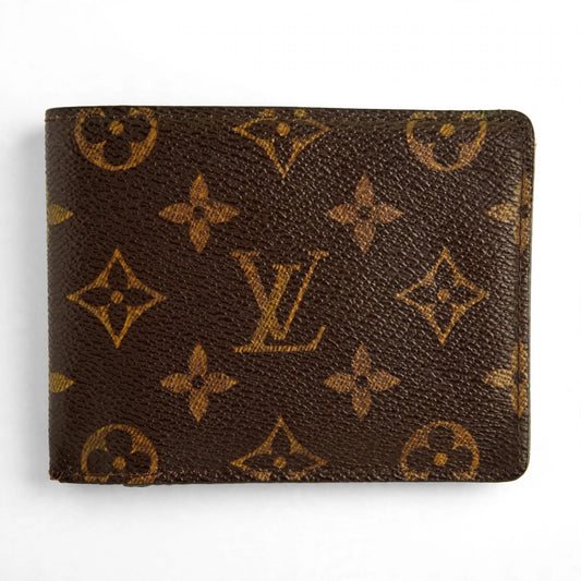 Louis Vuitton Engraved Monogram Wallet – Multiple Bifold — white product photo