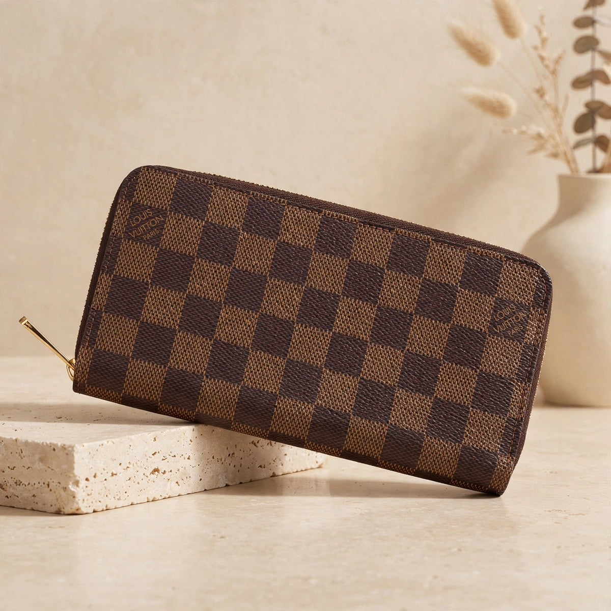 Louis Vuitton Zippy Damier wallet in warm beige studio