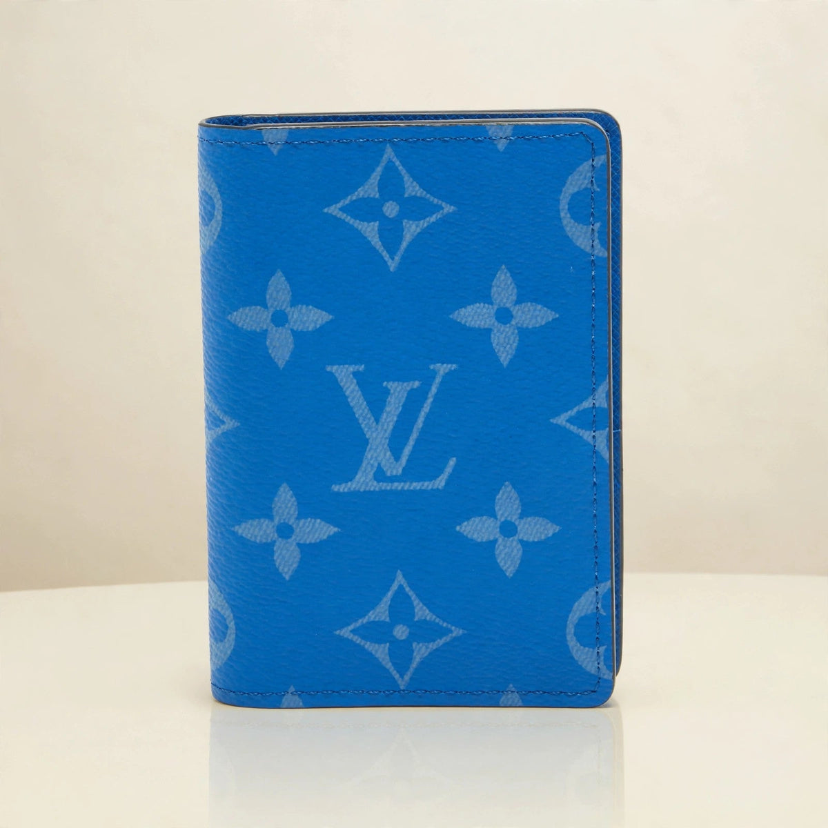 Louis Vuitton Surfin’ Blue pocket organizer in cream studio