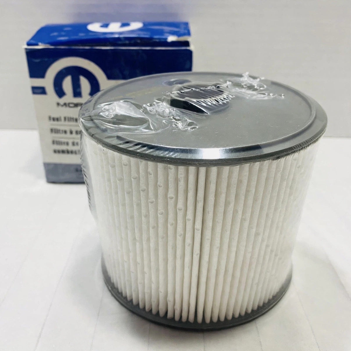Mopar 68436631AA fuel/water separator filter, enhanced detail photo